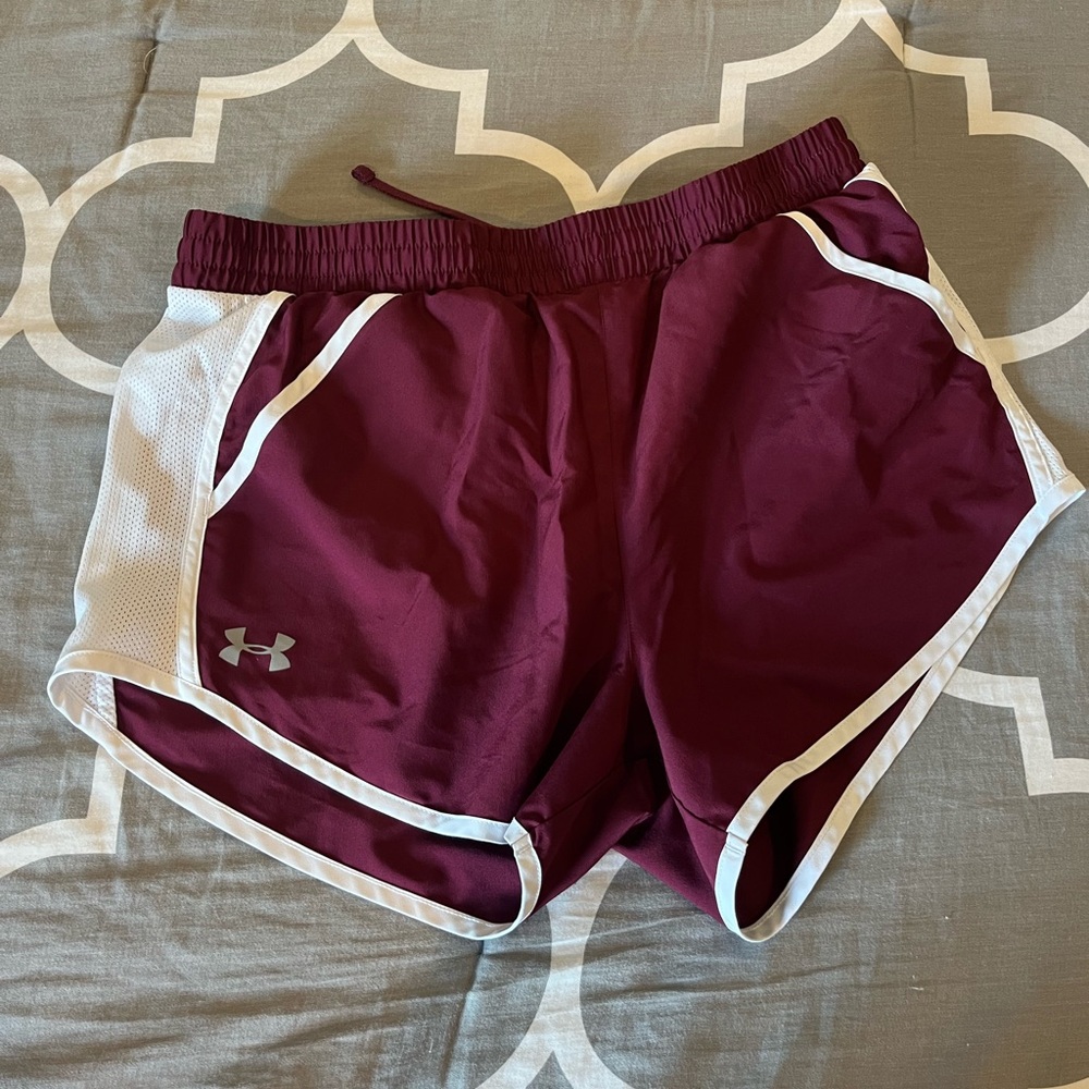Under Armour Running Shorts in M